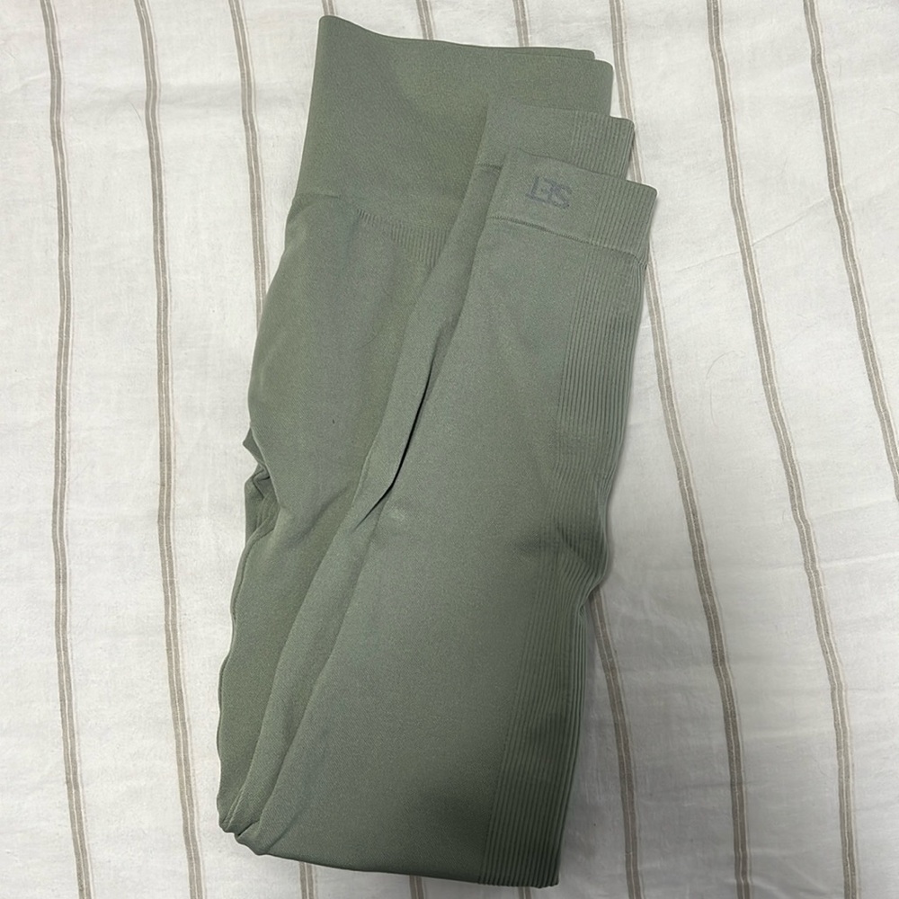 SET ACTIVE, SCULPTFLEX Leggings - Matcha